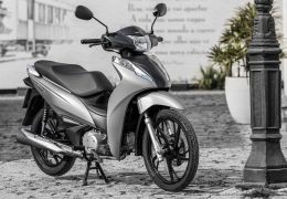 Honda começa a divulgar nova Biz 125 2023