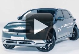 Protótipo do Ioniq 5 consegue girar as rodas em 90 graus