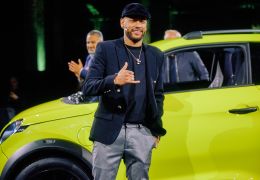 5 celebridades brasileiras que são embaixadoras de marcas de carros