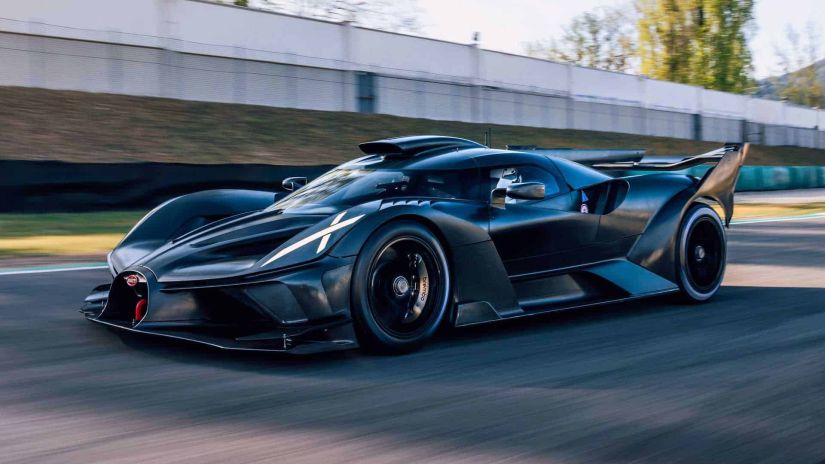 Bugati Bolide aparece em vídeo e confunde com “batmóvel”