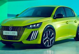 Peugeot apresenta novo e-208 2024 com novidades no visual