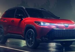 Toyota lança série Nightshade para o Corolla Cross 2024