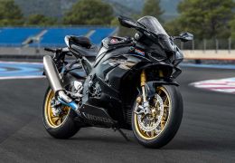 Honda lança linha 2024 da moto Fireblade no mercado brasileiro