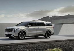 Kia divulga facelift para novo Carnival 2025