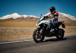 BMW fabricará nova moto R 1300 GS no Brasil a partir de janeiro de 2024
