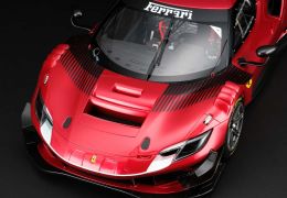 Miniatura de Ferrari 296 GT3 é vendida por cerca de R$ 88 mil