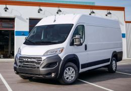 RAM apresenta primeiro modelo 100% elétrico nos Estados Unidos