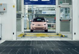 Stellantis deve se tornar fabricante de carros elétricos de marca chinesas
