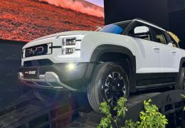 BYD Shark aparece em imagens de testes no Brasil