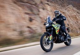 BMW confirma chegada às concessionárias das novas motos F 800 GS e F 900 GS