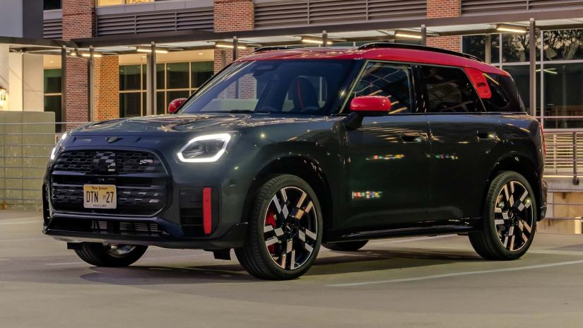 MINI confirma chegada do novo John Cooper Works Countryman 2025 no Brasil