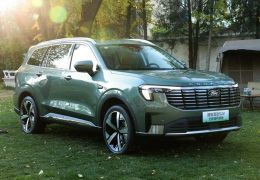 Ford Equator terá nova versão híbrida na China