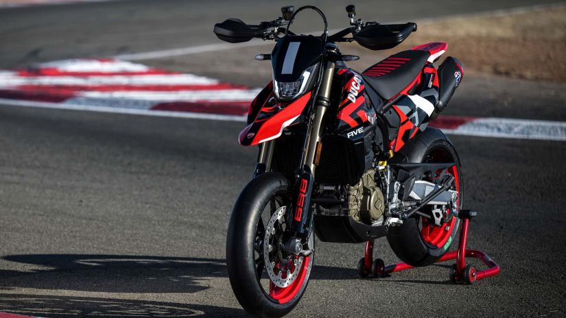Ducati lança no Brasil nova Hypermotard 698 Mono 2025