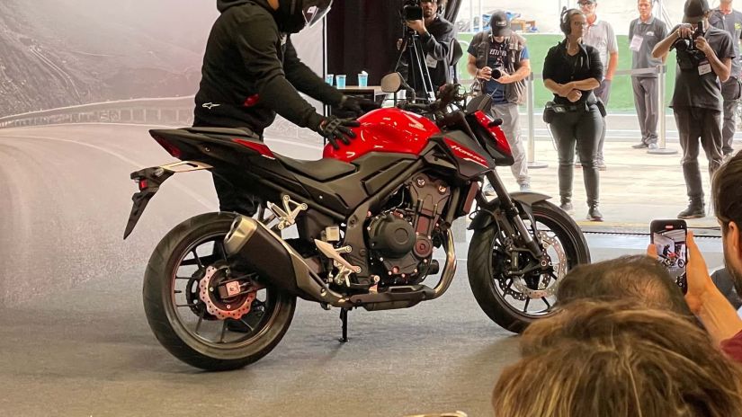 Honda antecipa preços das novas Hornet e NX500