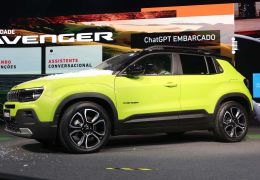 Novo Jeep Avenger terá ChatGPT integrado e será lançado em 2026