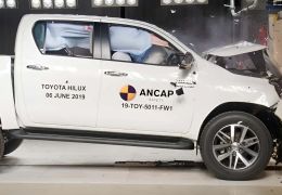 Nova Toyota Hilux consegue nota máxima em teste de segurança
