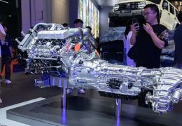 GWM apresenta novo motor V8 bi-turbo nos Estados Unidos