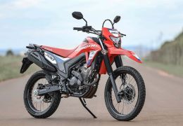 Honda lança nova moto XR 300L Tornado Special Edition 2026