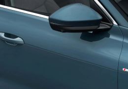 Teaser revela detalhes do novo Audi Q7 2027