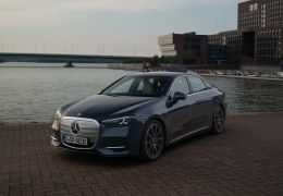 Mercedes-Benz Classe C elétrico chega com 760 km de autonomia