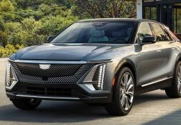 Cadillac começa operação de pré-venda de modelos Lyriq e Vistiq no Brasil
