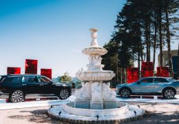 Cadillac Lyriq e Vistiq chegam ao Brasil partindo de R$ 820 mil