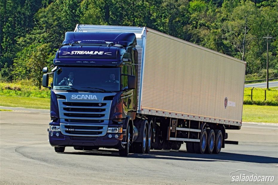 Scania R440