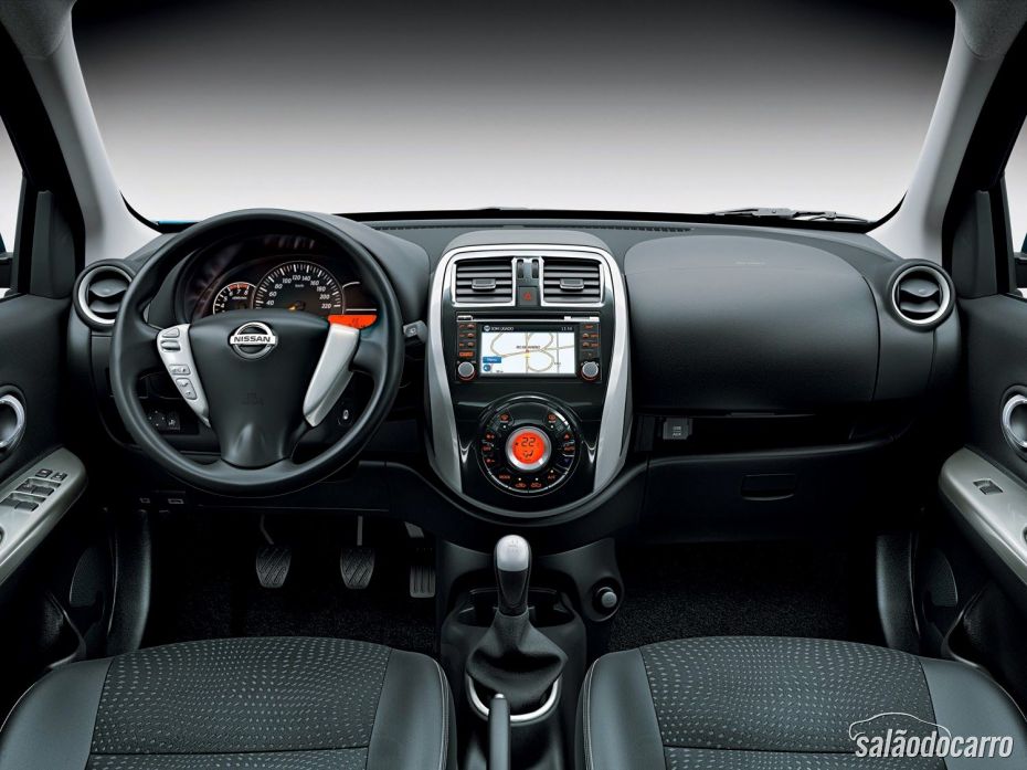 Interior Nissan New March