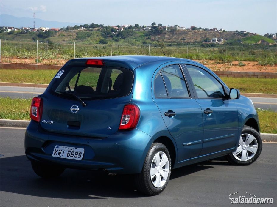 Traseira do novo Nissan March