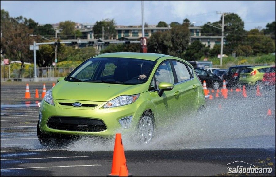 Ford New Fiesta e o Controle de Estabilidade