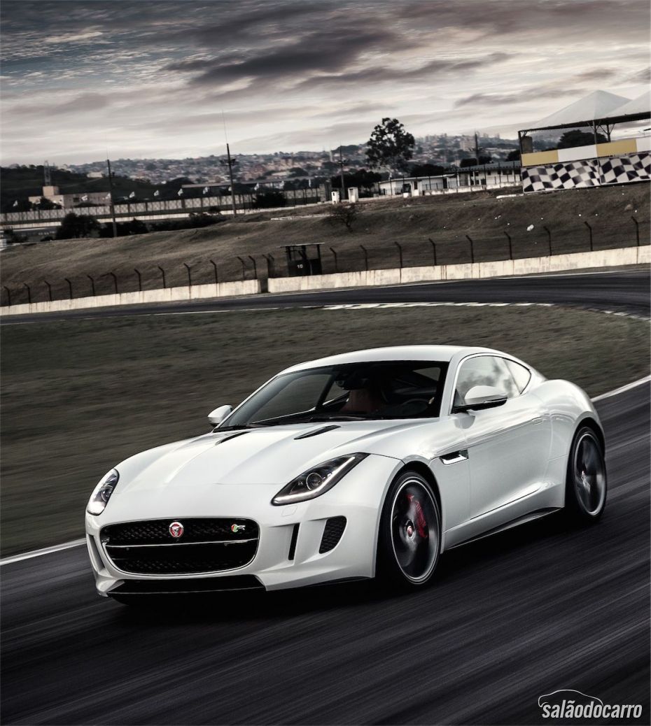 Jaguar F-Type R