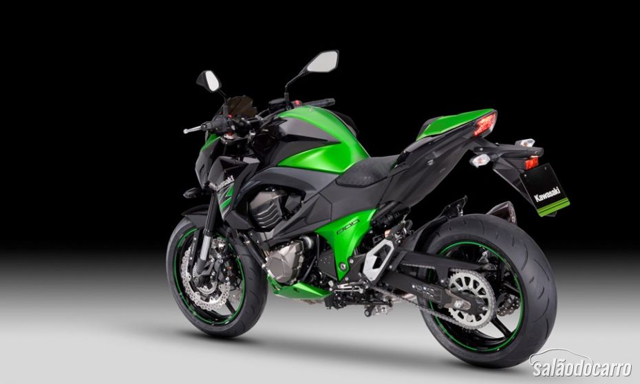 Kawasaki Z800 Performance Edition