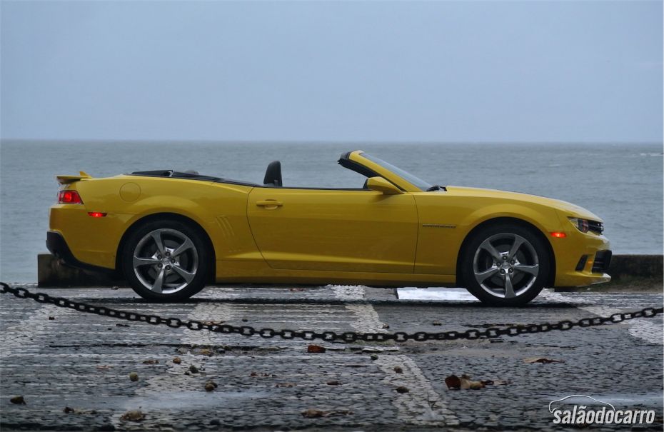 Visão lateral do novo Camaro SS Sunrise