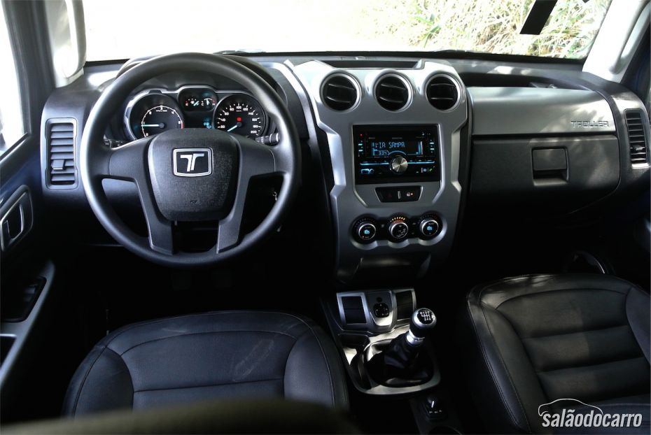 Interior do novo Troller T4