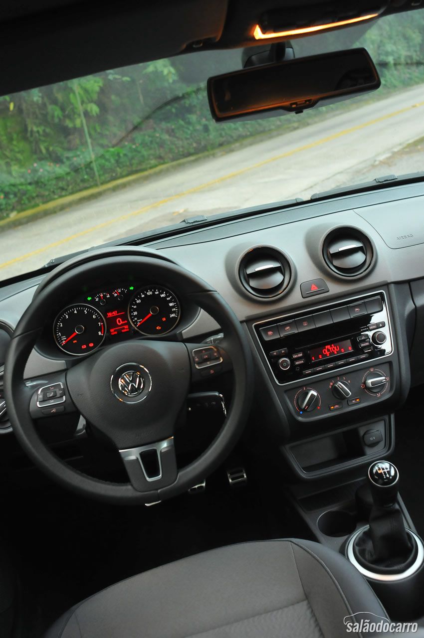 Interior do Gol Rallye