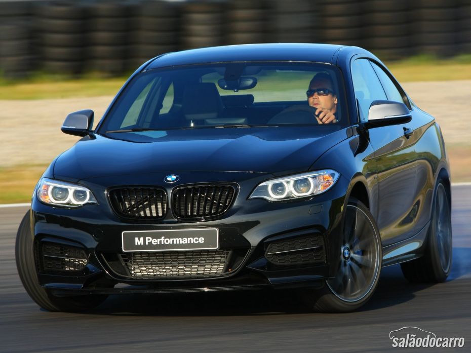 BMW apresenta a Track Edition do M235i Coupé