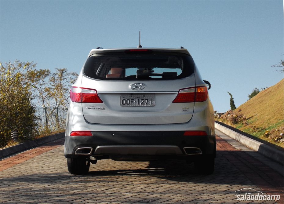 SUV leva 7 ocupantes com espaço