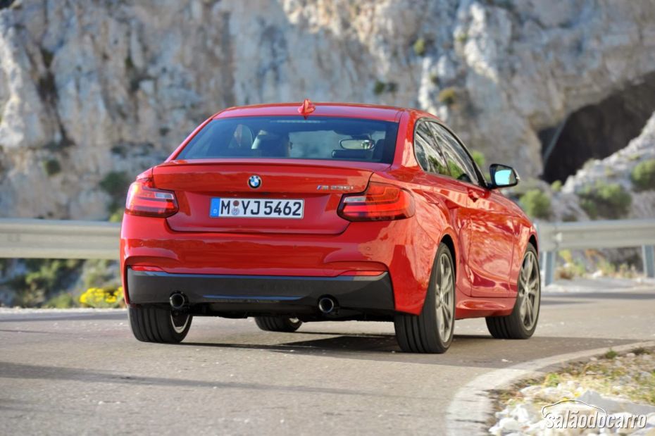 BMW M235i chega ao Brasil por R$ 229.950