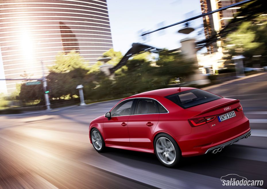 Audi S3 Sedan chega ao Brasil por R$ 207.980