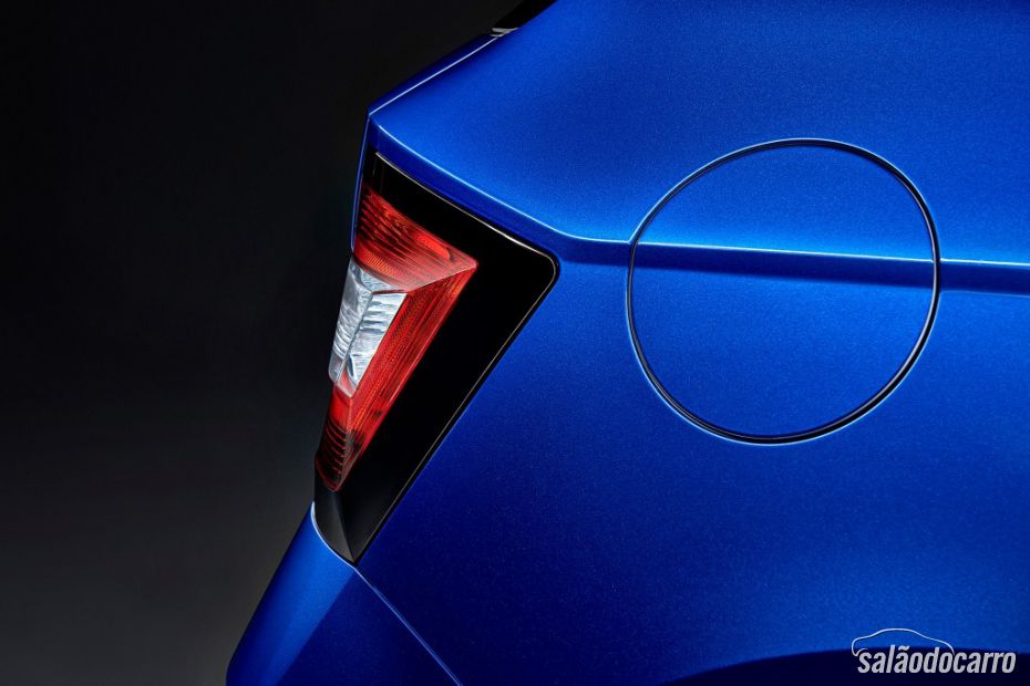 Skoda revela primeiras imagens do Novo Fabia 2015