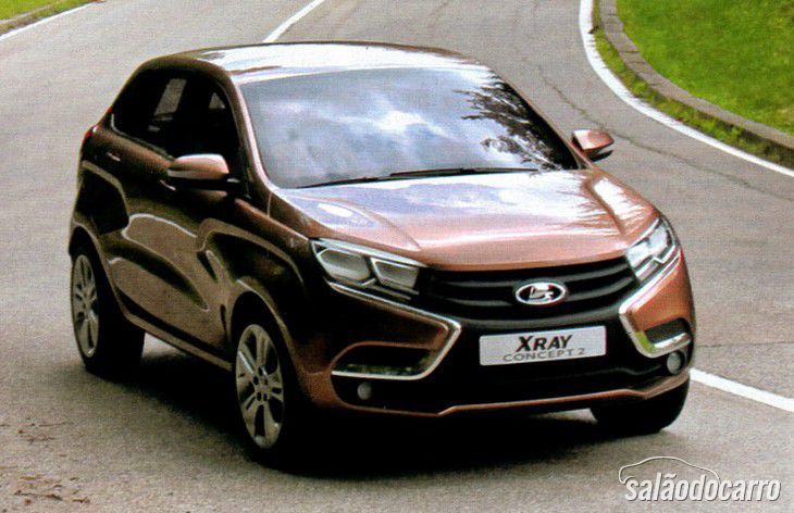Imagens dos Lada Vesta Sedan e X-Ray chegam ao público