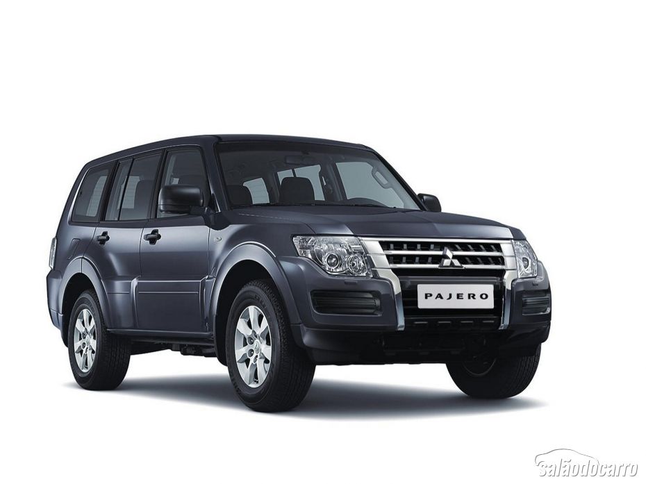 Mitsubishi mostra novo facelift do Pajero na Rússia