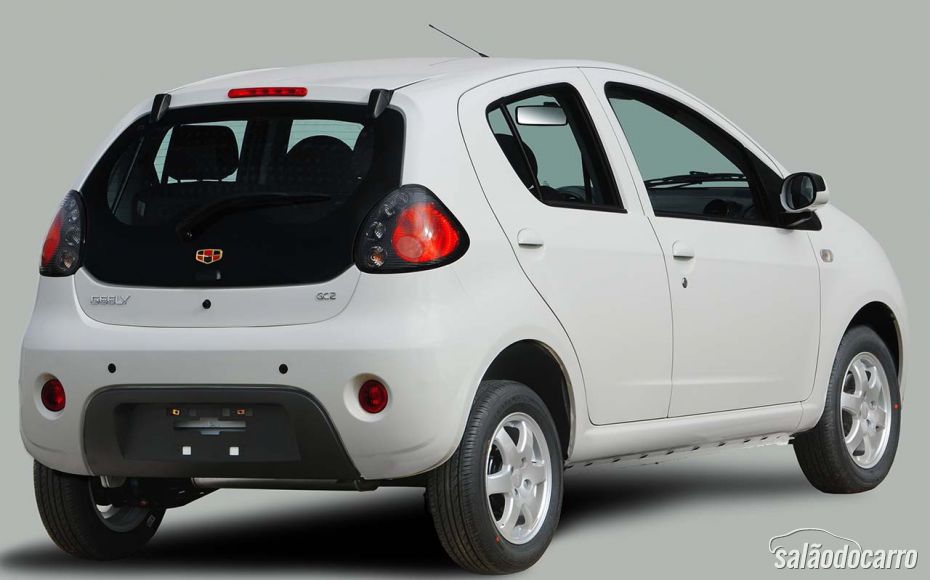 Geely GC2 chega com motor 1.0 por R$ 29.900