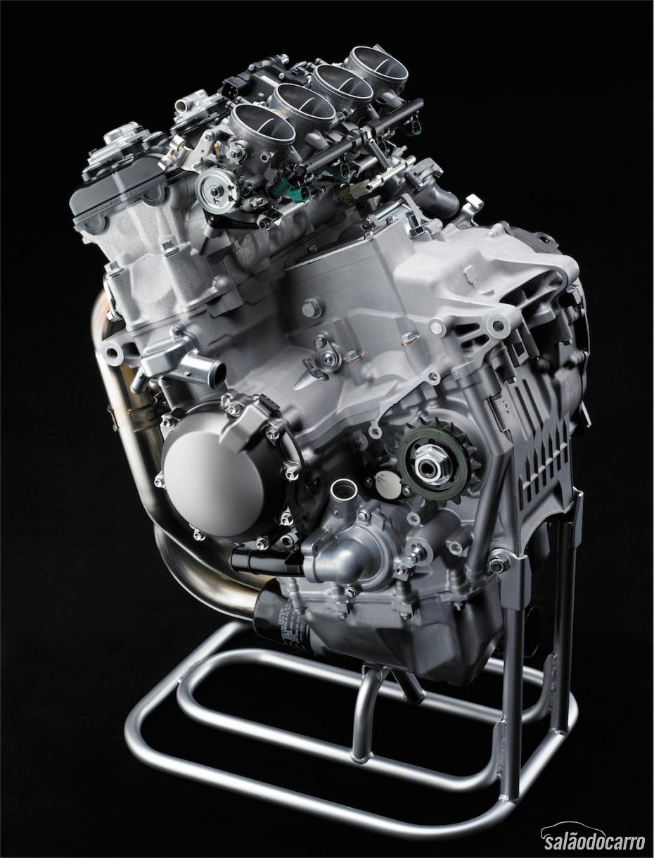 ZX-10R: Motorização (2)