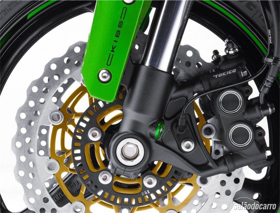 ZX-10R: Freios