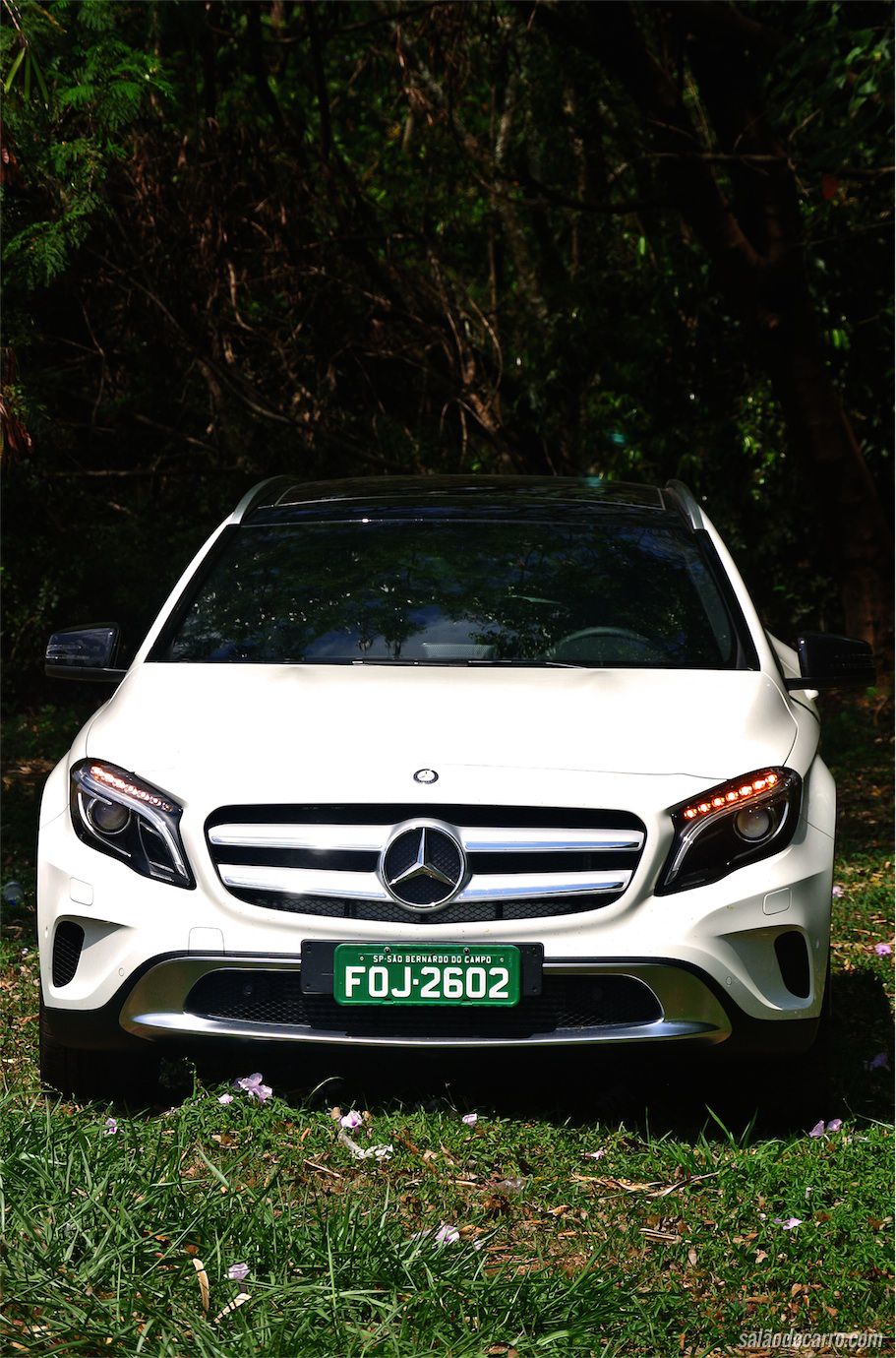 Novo GLA adota identidade moderna da Mercedes-Benz