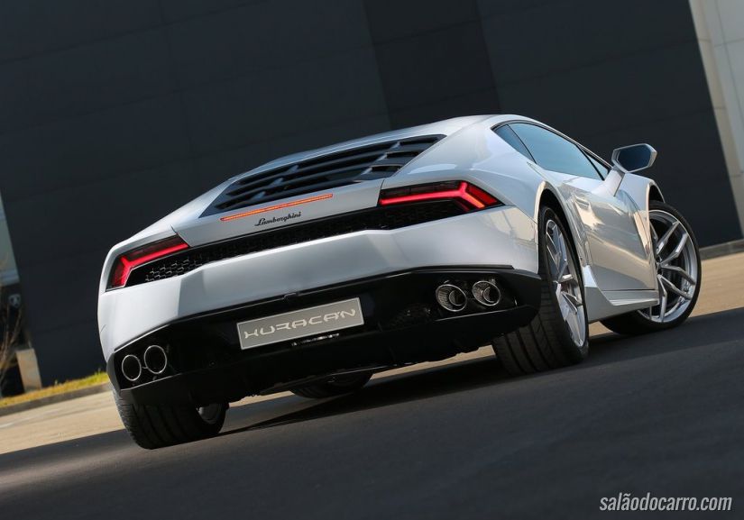 Lamborghini Huracán chega ao Brasil por R$ 1.85 milhão