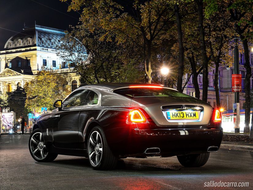 Rolls-Royce Wraith é lançado no Brasil por R$ 3,2 milhões