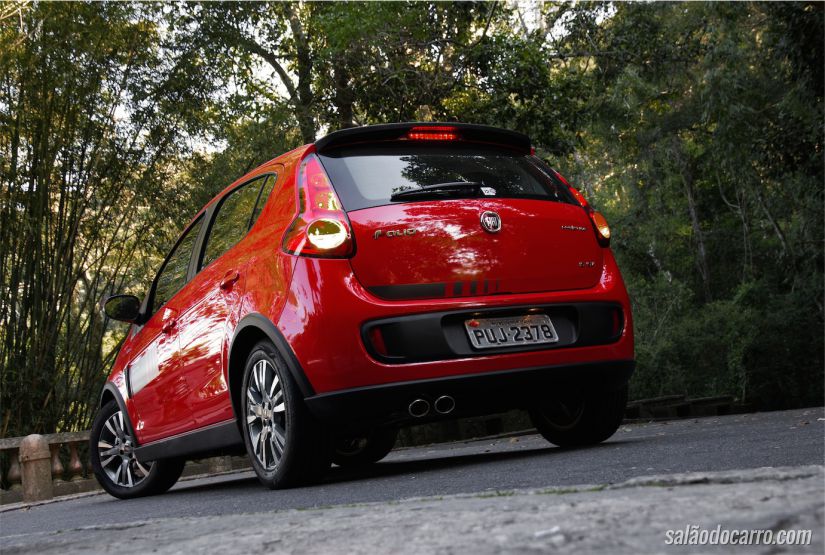 Traseira do Fiat Palio Sporting