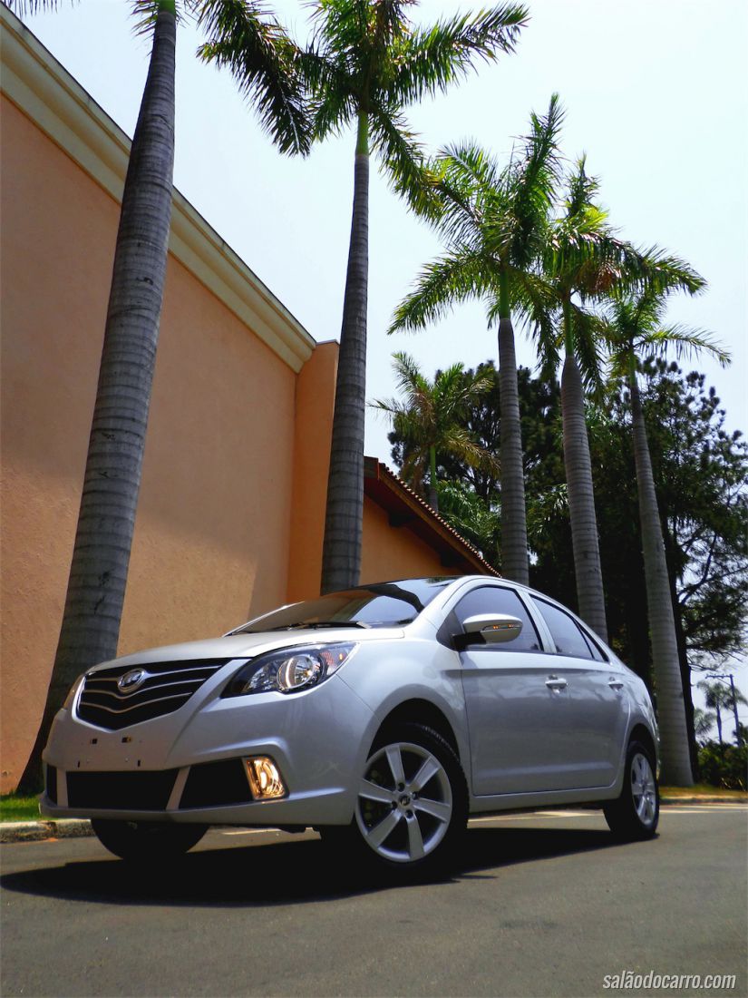 Lifan 530 chega com preço atraente